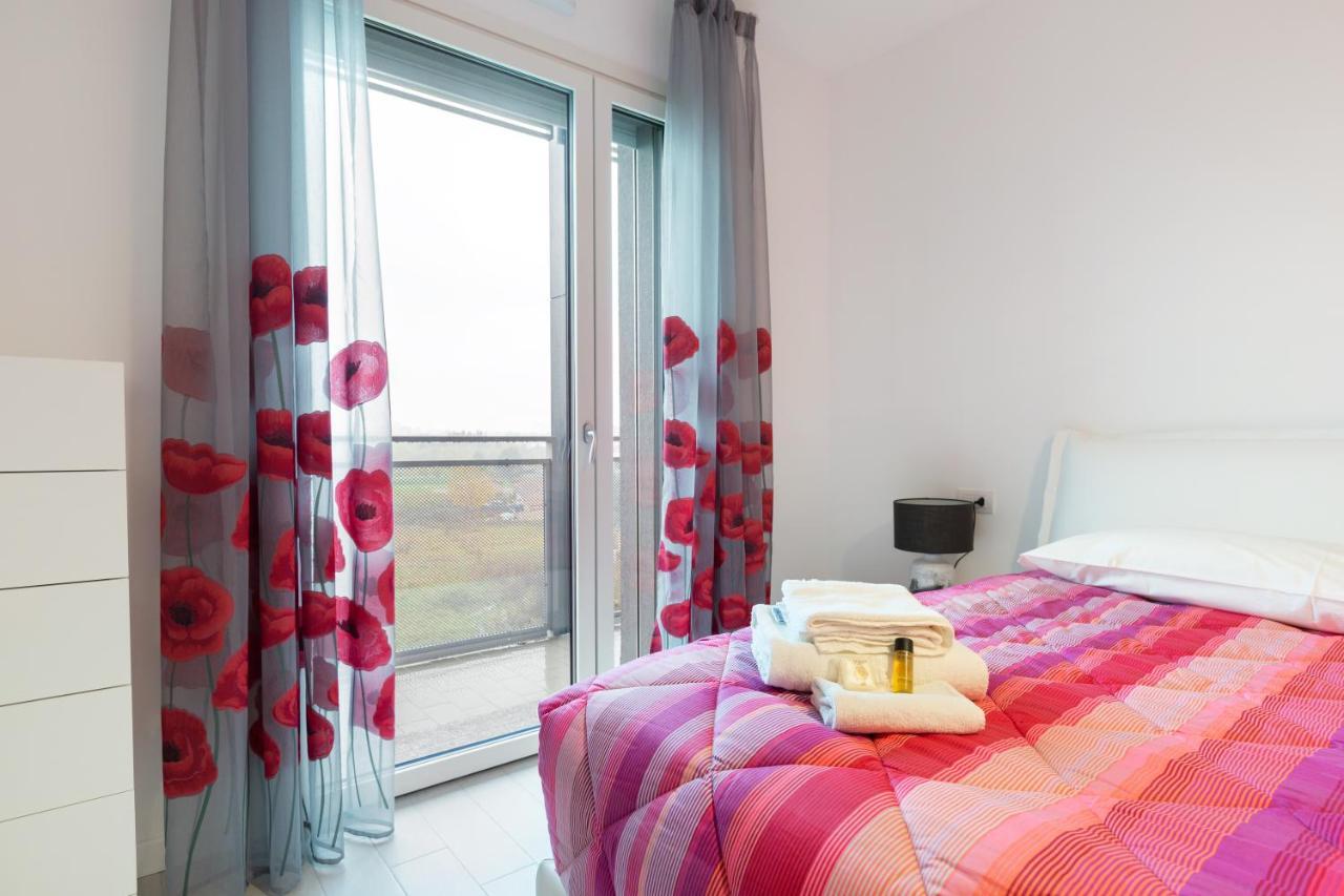 Fiera Milano Flat With Garage Leilighet Eksteriør bilde